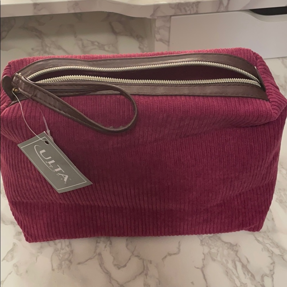 Makeup bag